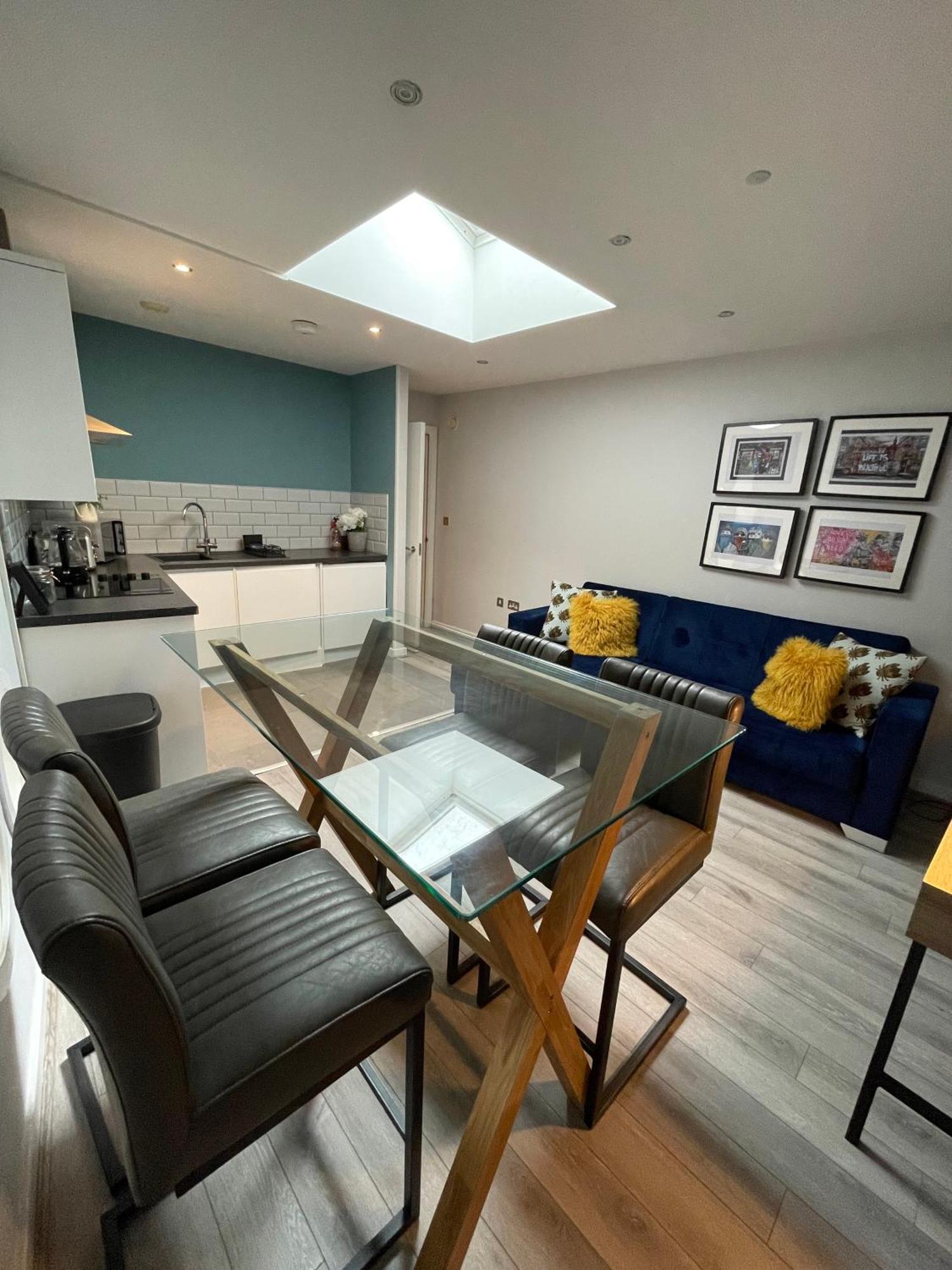 Align Lux Apartments, Liverpool City Centre Bagian luar foto