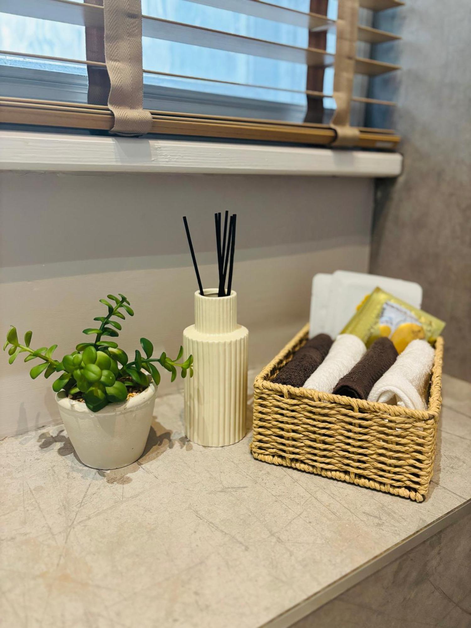 Align Lux Apartments, Liverpool City Centre Bagian luar foto