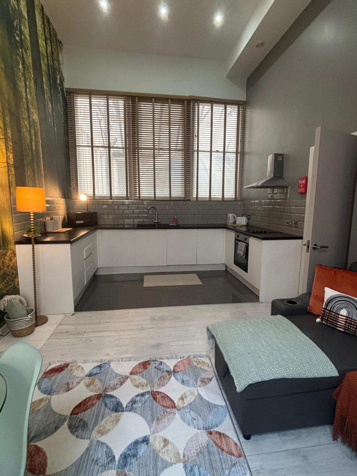 Align Lux Apartments, Liverpool City Centre Bagian luar foto